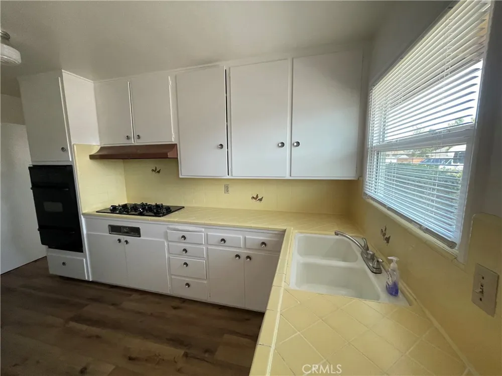 1440 E Rose Avenue Orange, CA 92867