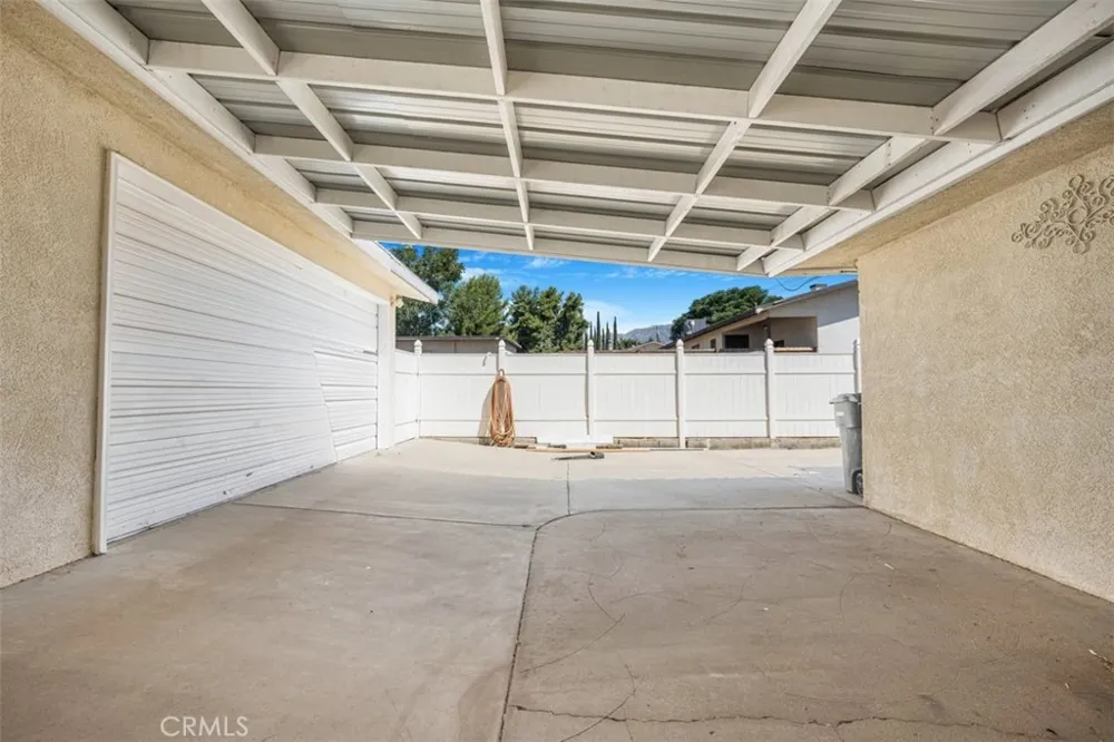 10611 Cherry Ave Cherry Valley, CA 92223