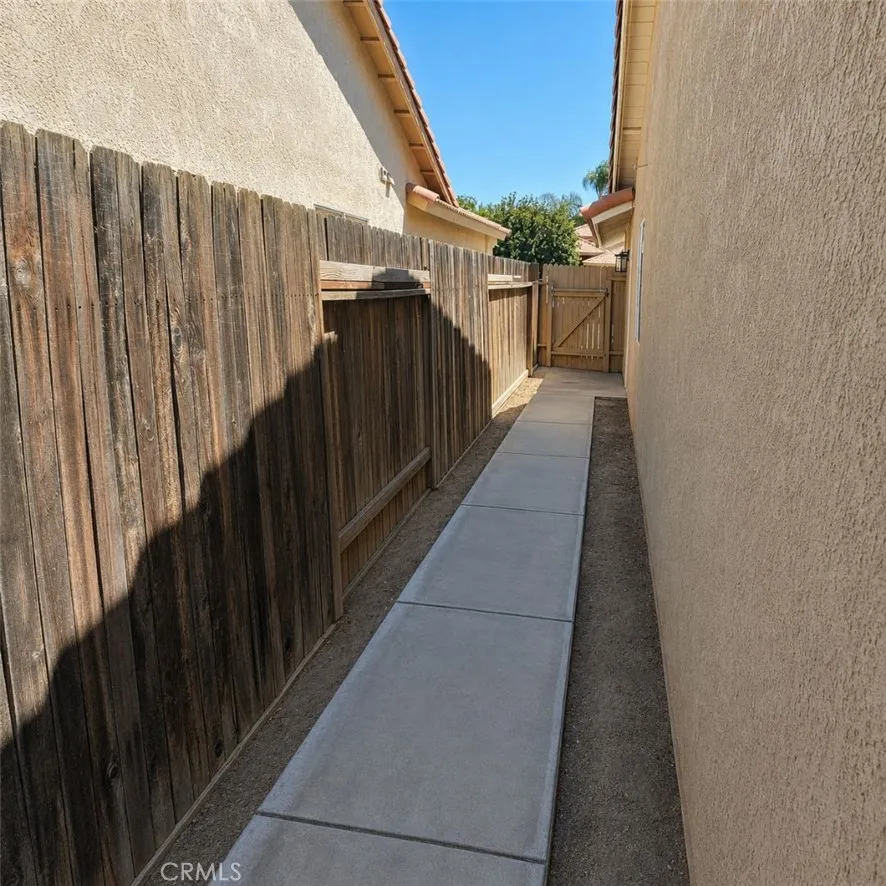 713 Harvest Creek Road Bakersfield, CA 93312