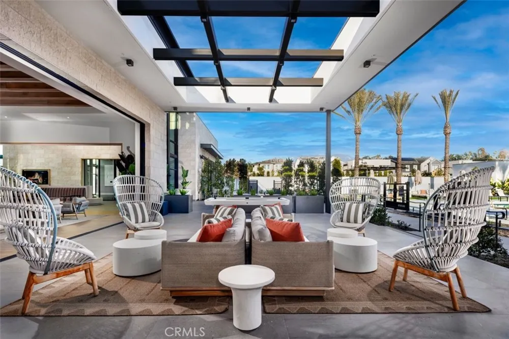 111 Edna Parkway Lake Forest, CA 92630