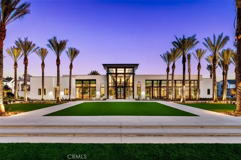 111 Edna Parkway Lake Forest, CA 92630