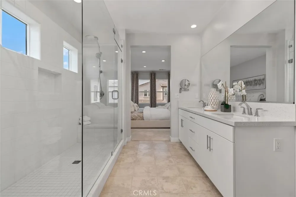 111 Edna Parkway Lake Forest, CA 92630