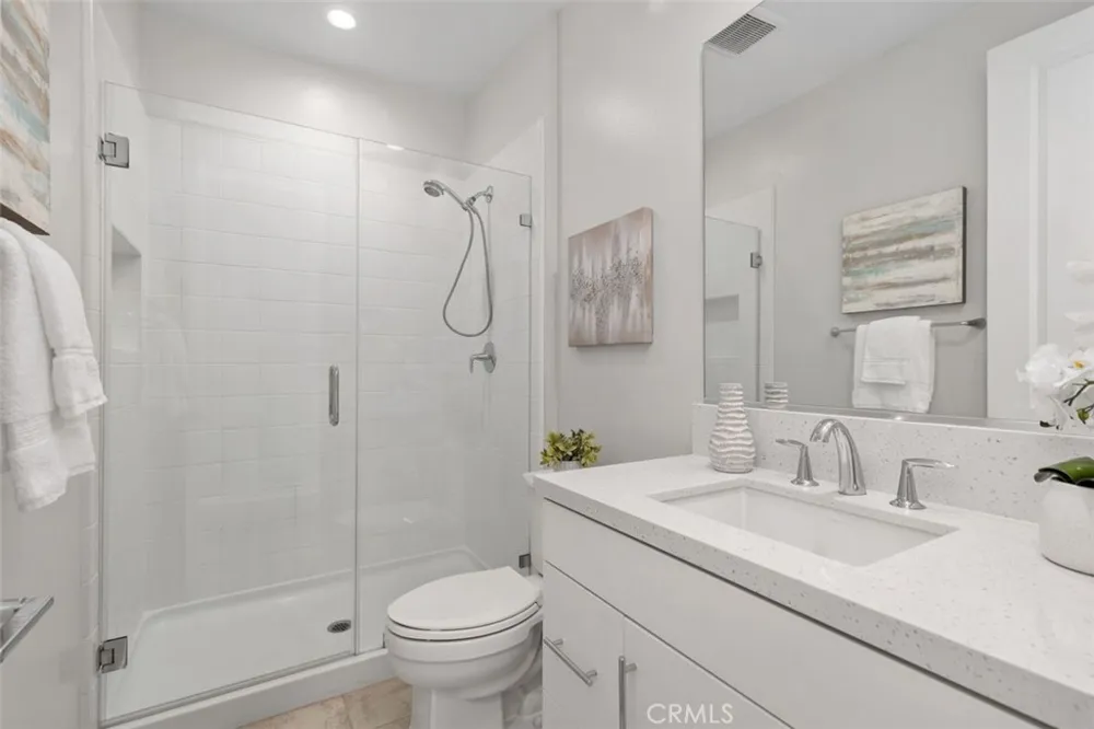 111 Edna Parkway Lake Forest, CA 92630