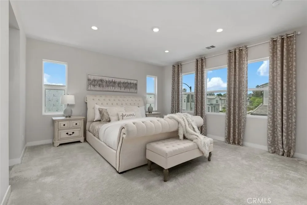 111 Edna Parkway Lake Forest, CA 92630