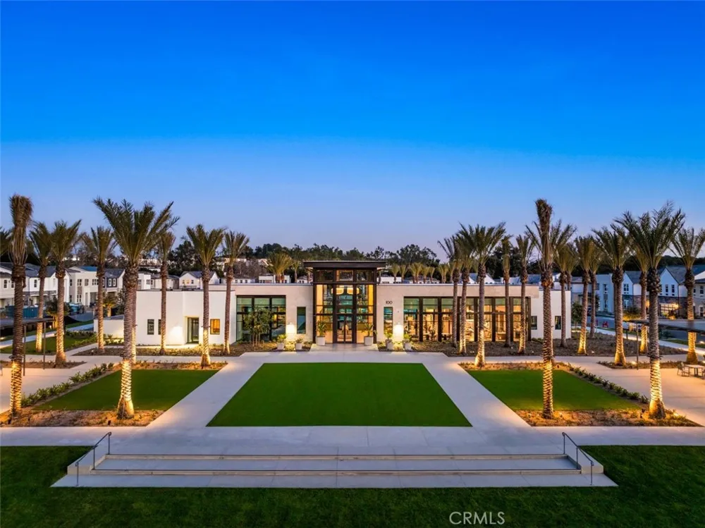 111 Edna Parkway Lake Forest, CA 92630