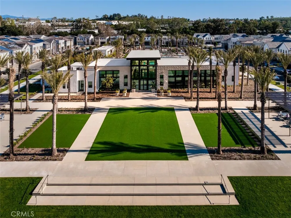 111 Edna Parkway Lake Forest, CA 92630