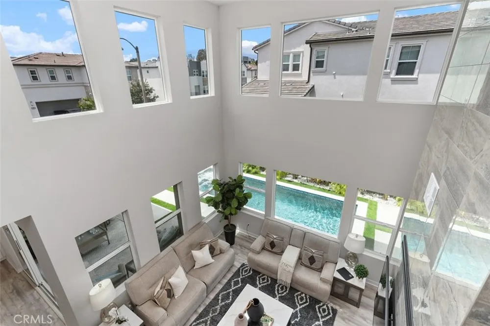111 Edna Parkway Lake Forest, CA 92630