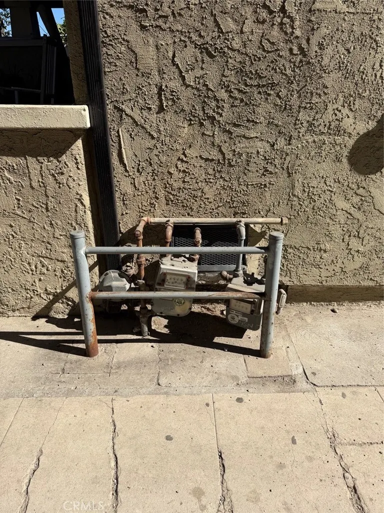 4512 S Figueroa Los Angeles, CA 90037