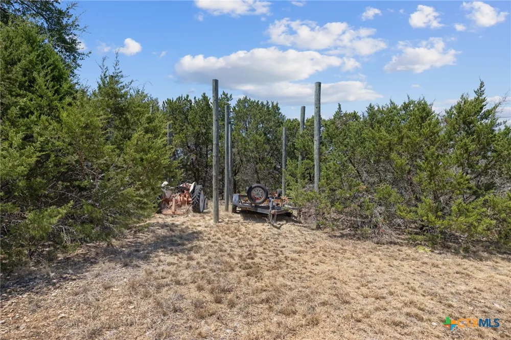 82 Mercy Ranch Road Florence, TX 76527