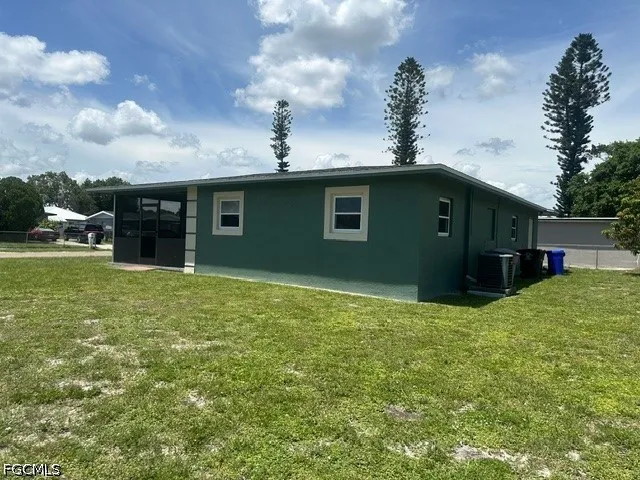 Markley Court Fort Myers, FL 33916