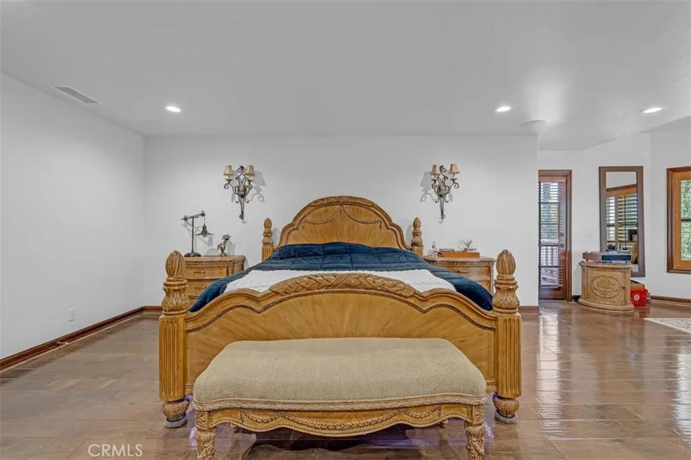 7190 Wyndham Hill Riverside, CA 92506