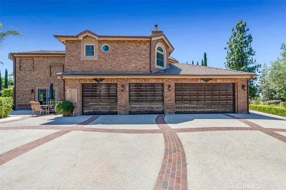 7190 Wyndham Hill Riverside, CA 92506