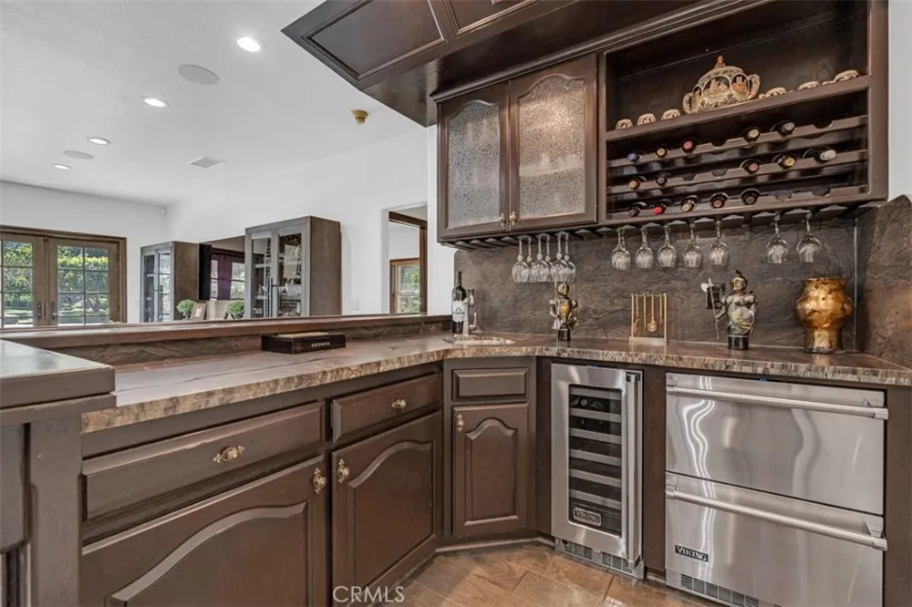 7190 Wyndham Hill Riverside, CA 92506