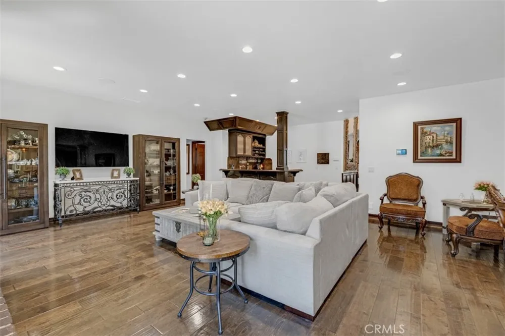 7190 Wyndham Hill Riverside, CA 92506