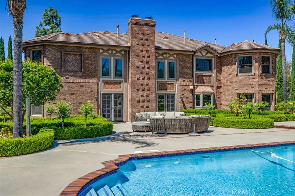 7190 Wyndham Hill Riverside, CA 92506