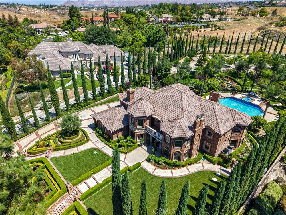 7190 Wyndham Hill Riverside, CA 92506