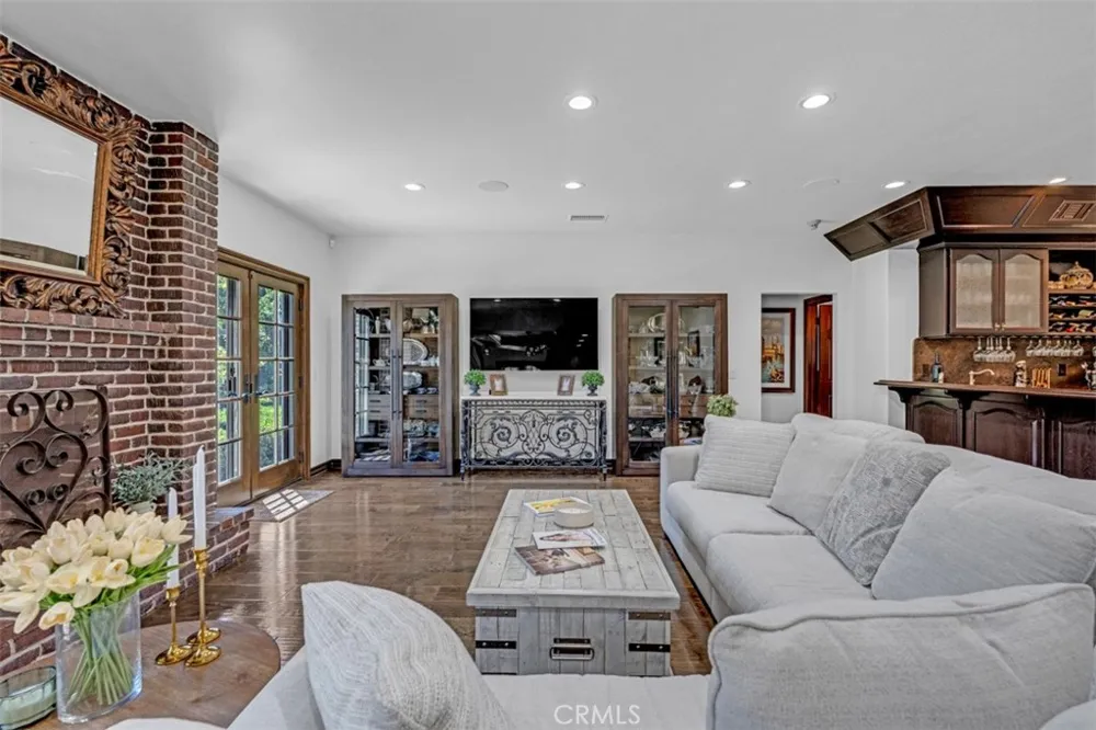 7190 Wyndham Hill Riverside, CA 92506