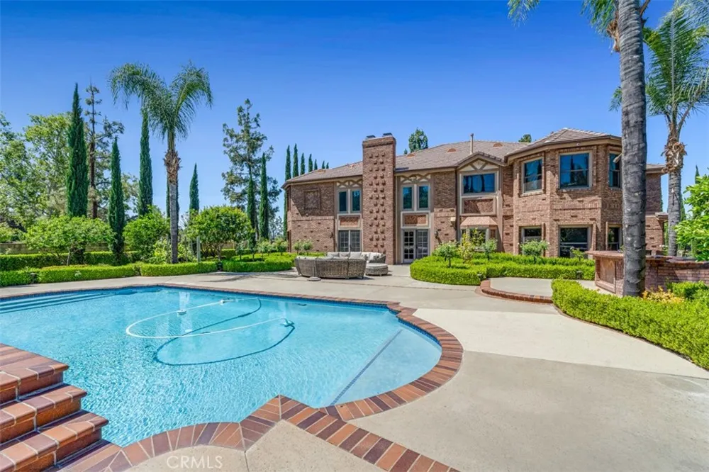 7190 Wyndham Hill Riverside, CA 92506