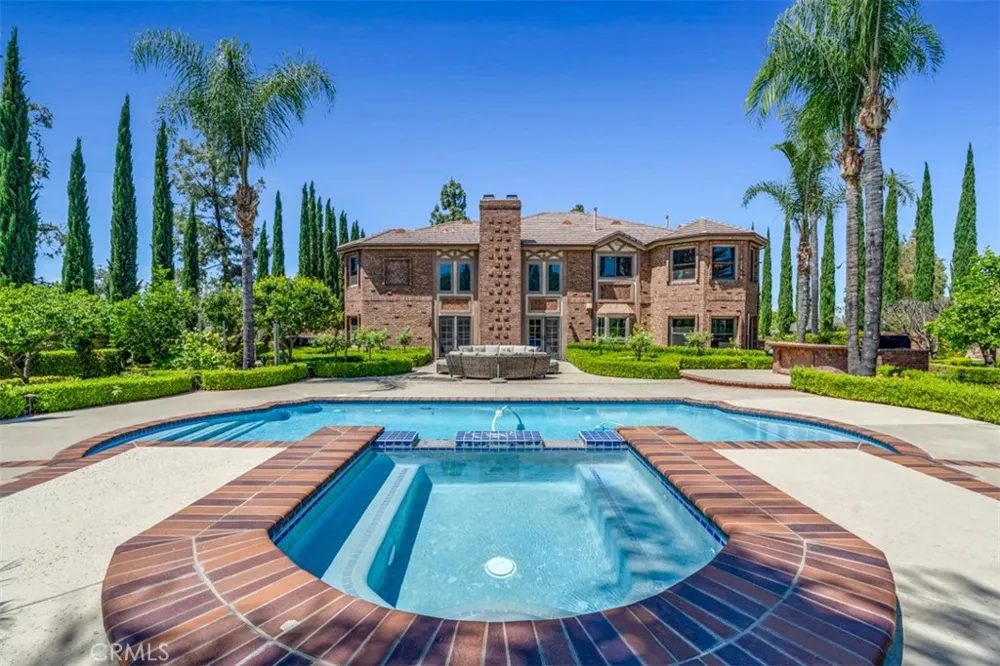 7190 Wyndham Hill Riverside, CA 92506