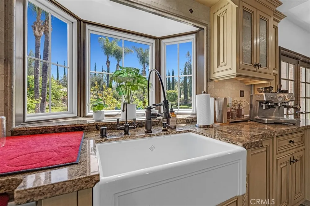 7190 Wyndham Hill Riverside, CA 92506