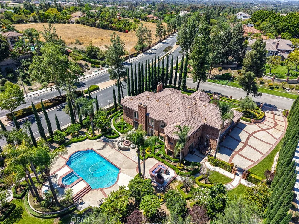 7190 Wyndham Hill Riverside, CA 92506