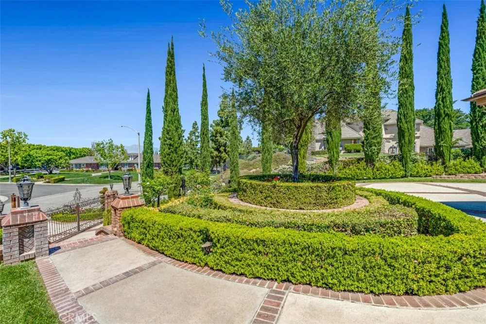 7190 Wyndham Hill Riverside, CA 92506
