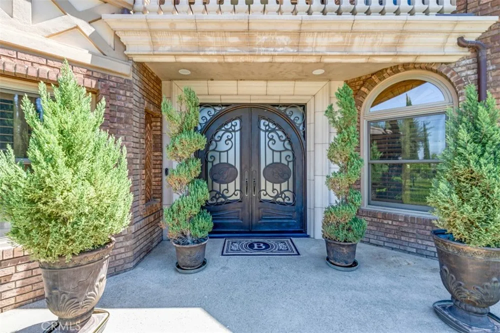 7190 Wyndham Hill Riverside, CA 92506