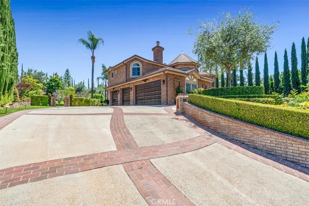 7190 Wyndham Hill Riverside, CA 92506