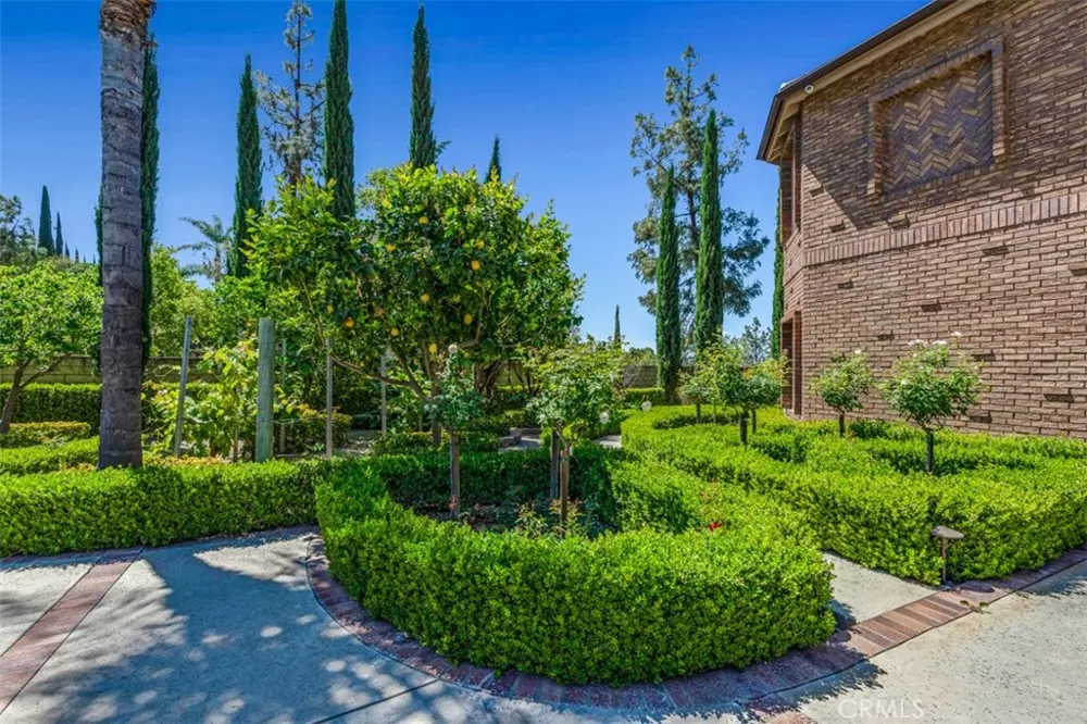 7190 Wyndham Hill Riverside, CA 92506