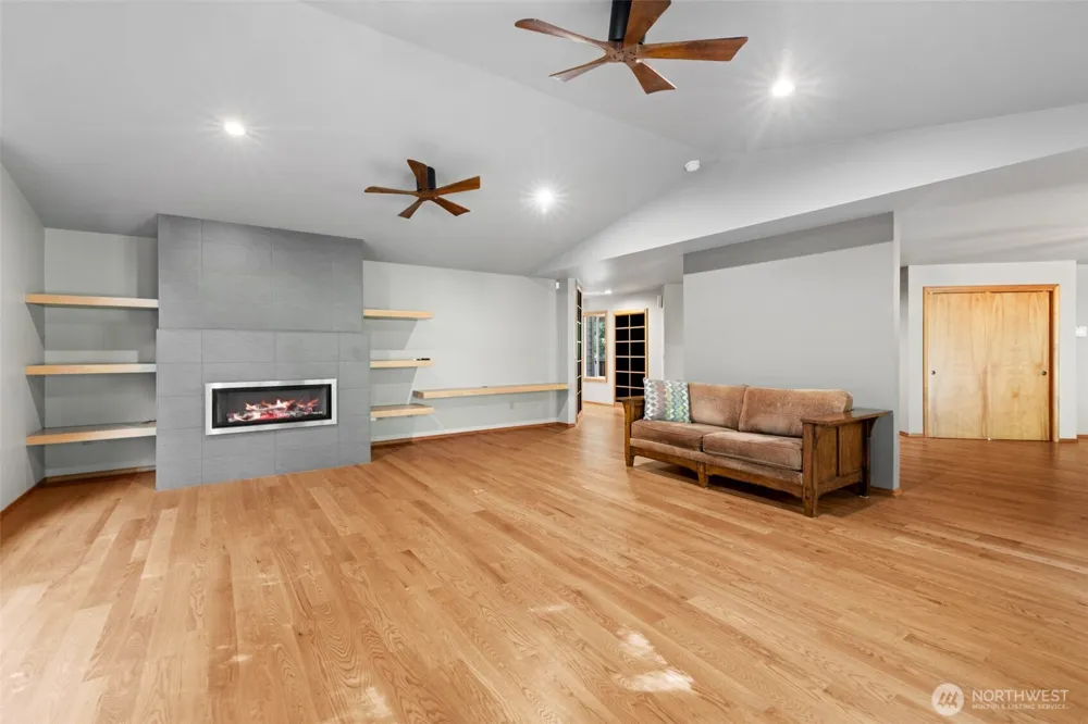 175 Alderview Drive Port Angeles, WA 98362