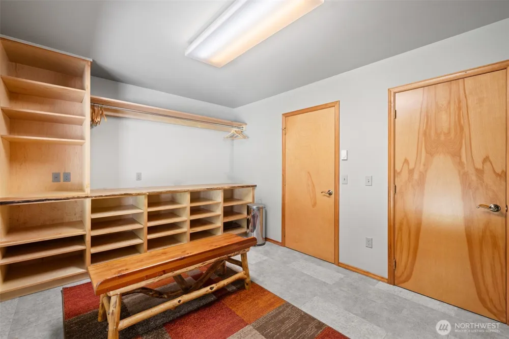 175 Alderview Drive Port Angeles, WA 98362