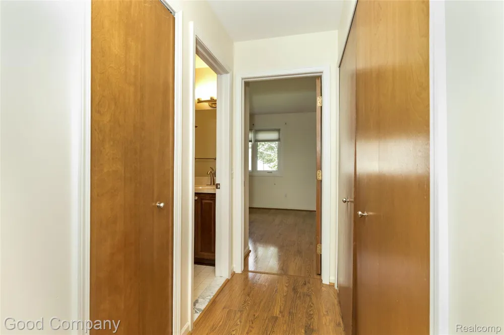 29684 Olympia Court Farmington Hills City, MI 48336