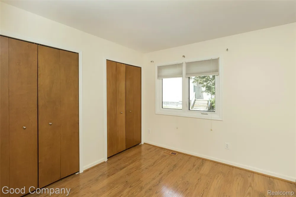 29684 Olympia Court Farmington Hills City, MI 48336