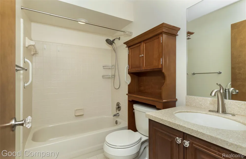 29684 Olympia Court Farmington Hills City, MI 48336