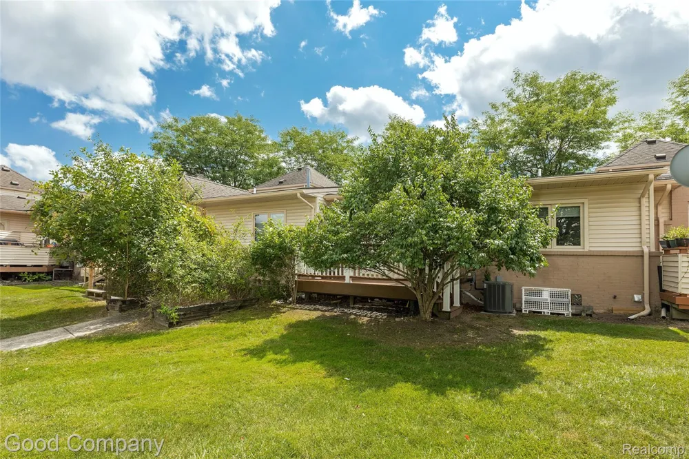 29684 Olympia Court Farmington Hills City, MI 48336