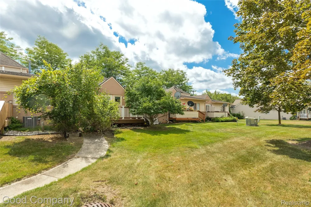 29684 Olympia Court Farmington Hills City, MI 48336