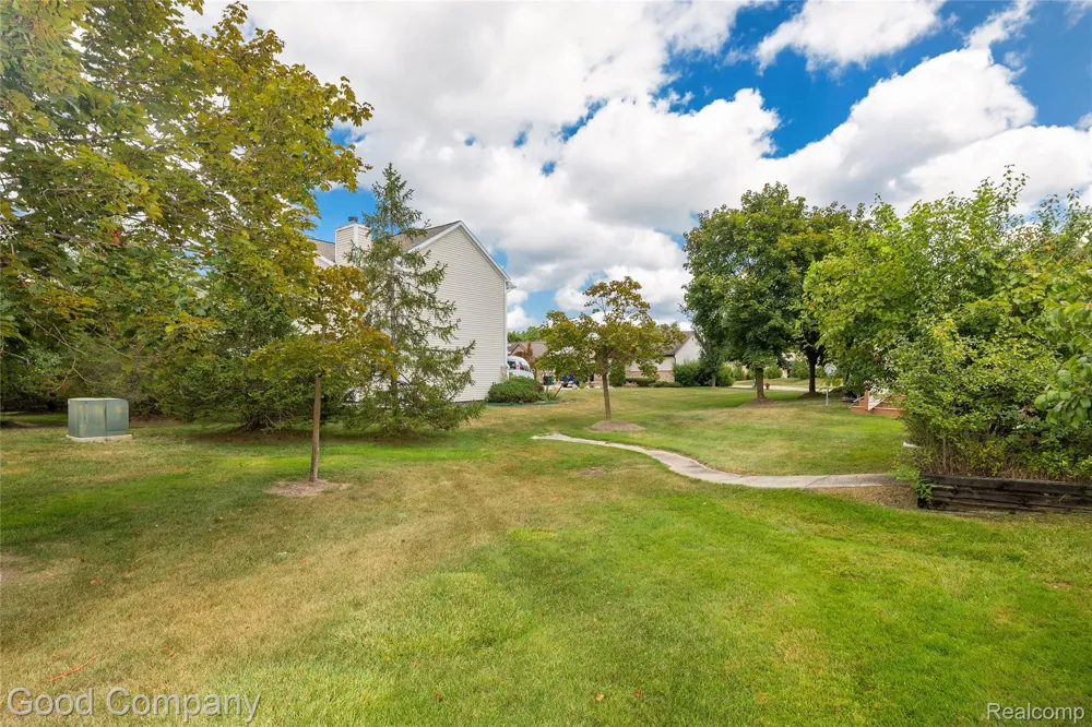 29684 Olympia Court Farmington Hills City, MI 48336