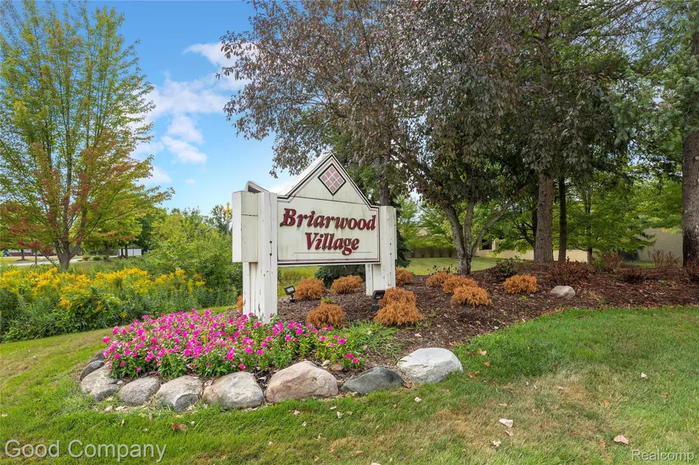29684 Olympia Court Farmington Hills City, MI 48336