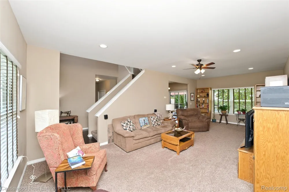 5616 Jada Drive Highland Charter Township, MI 48356