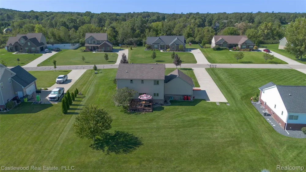 5616 Jada Drive Highland Charter Township, MI 48356