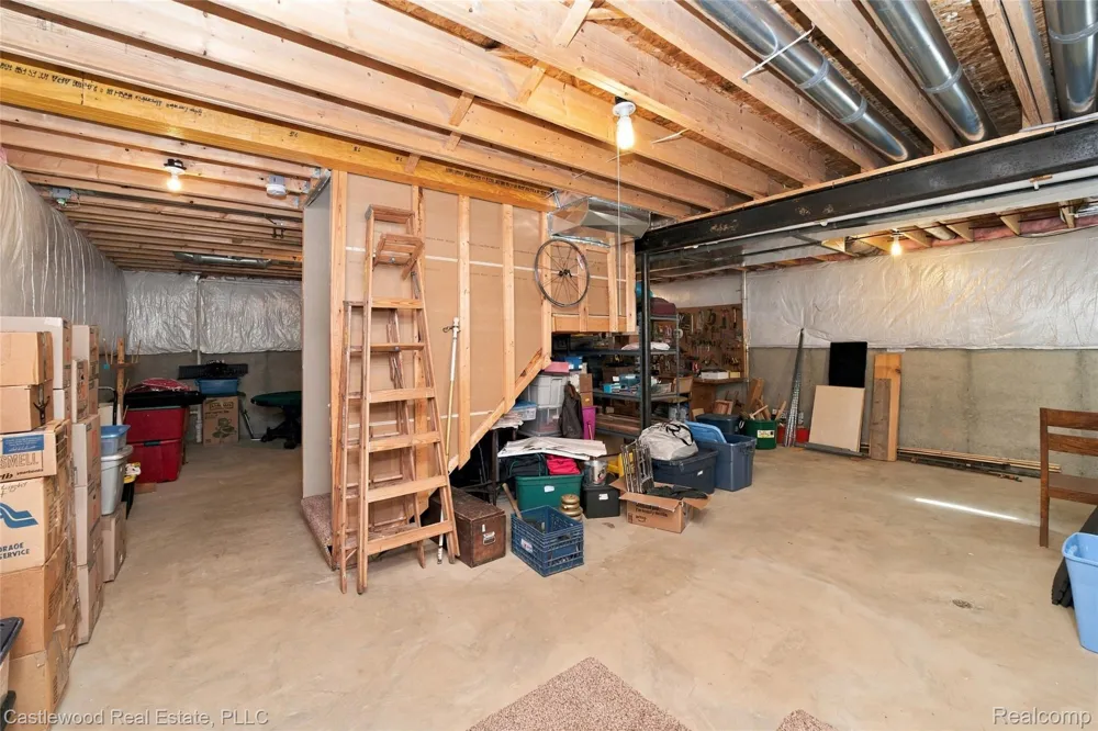 5616 Jada Drive Highland Charter Township, MI 48356