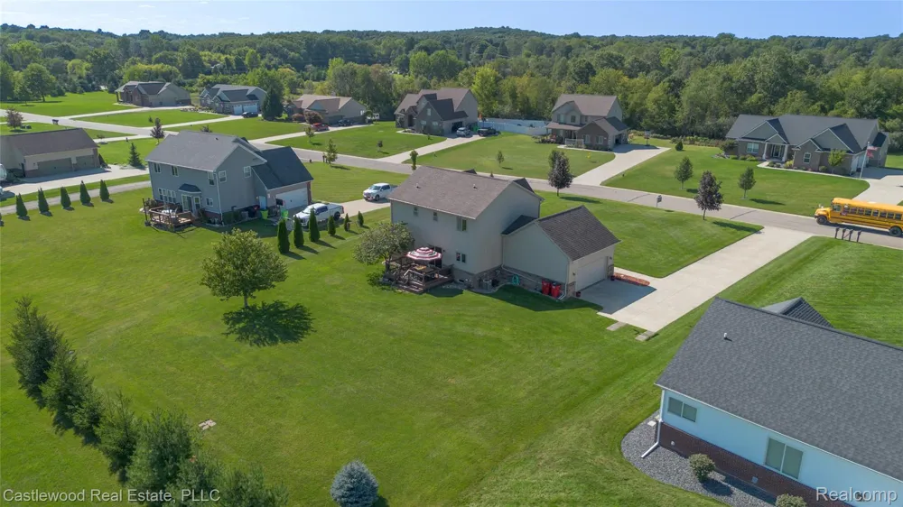 5616 Jada Drive Highland Charter Township, MI 48356
