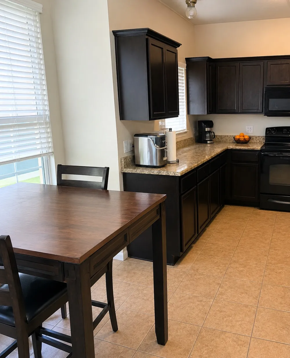 124 Langtry Lane Jarrell, TX 76537