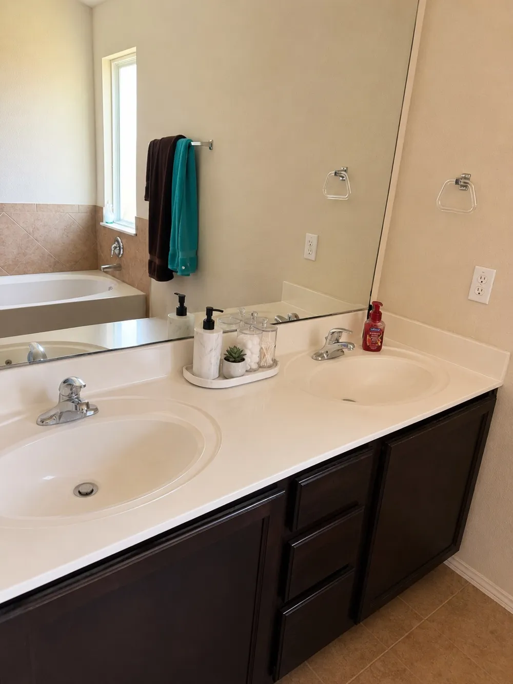 124 Langtry Lane Jarrell, TX 76537