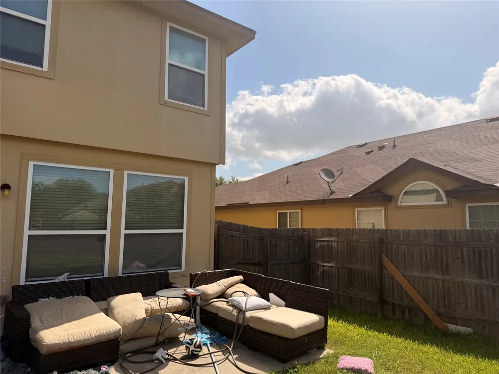 124 Langtry Lane Jarrell, TX 76537