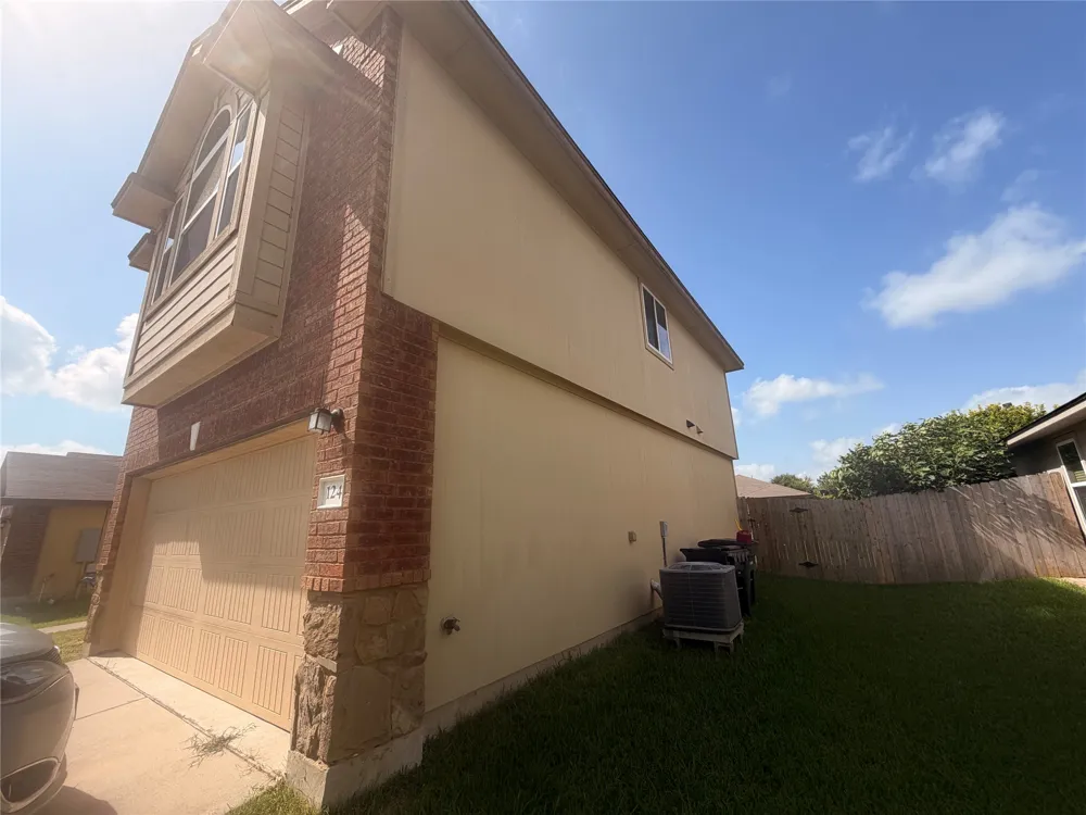 124 Langtry Lane Jarrell, TX 76537