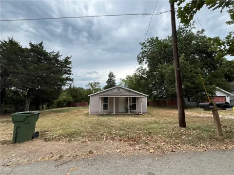 1707 C STREET
