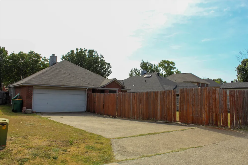 1629 Tuley Street Cedar Hill, TX 75104