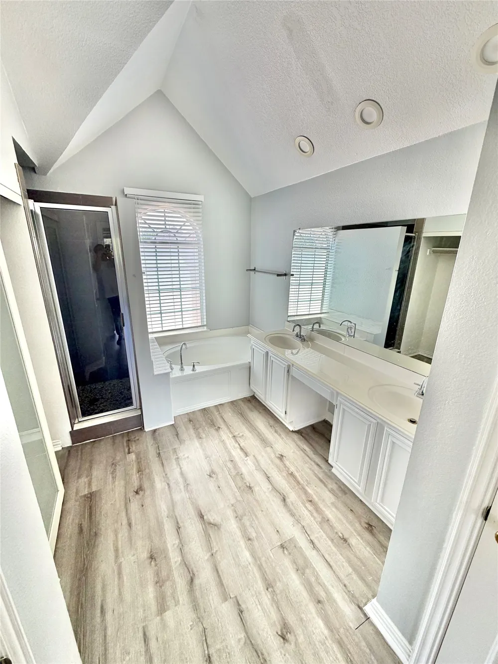 2501 Stetson Drive Garland, TX 75044