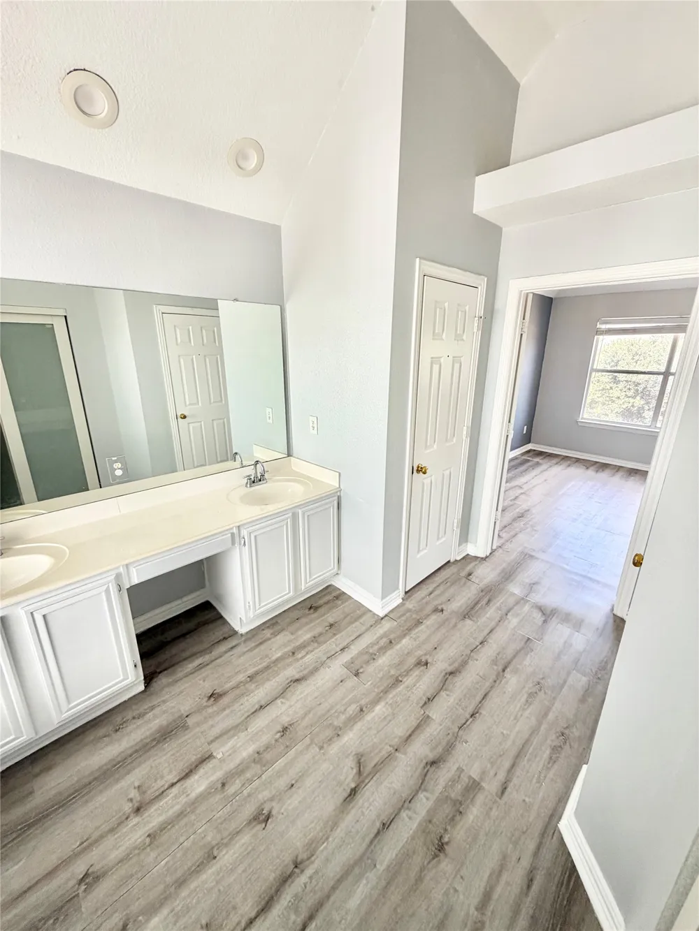 2501 Stetson Drive Garland, TX 75044
